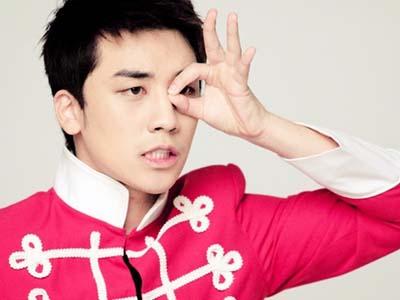 Lucunya Saat Seungri Big Bang Lakukan Hormat Ala Korea pada Fans!